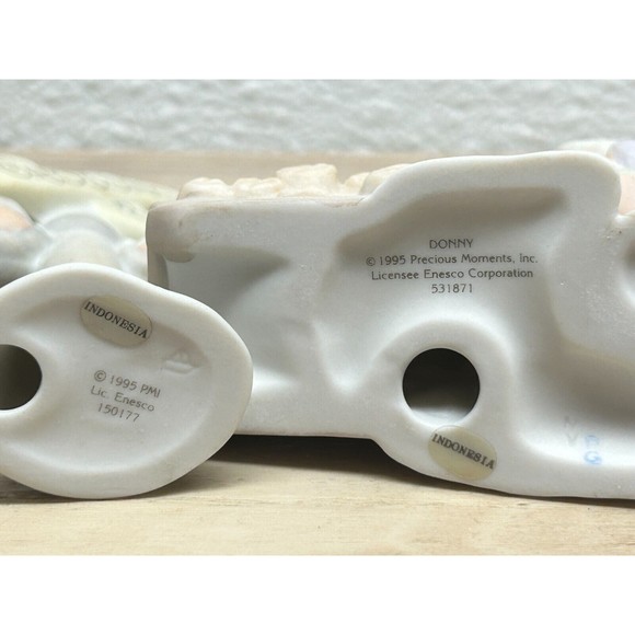 1995 Enesco Precious Moments Sugar Town Lighted Train Station Porcelain Set - Picture 15 of 16